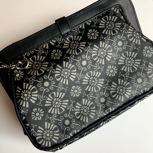 Petunia Picklebottom Clutch - Picture 6 of 10